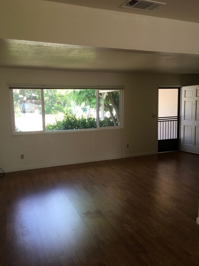 Building Photo - East Redding Home with Garage and Shop!!