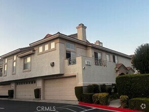 Building Photo - 932 N Turner Ave