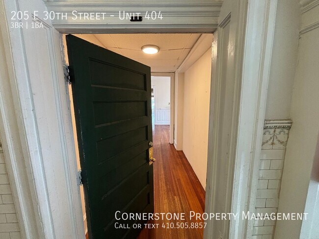 Building Photo - 205 E 30th St