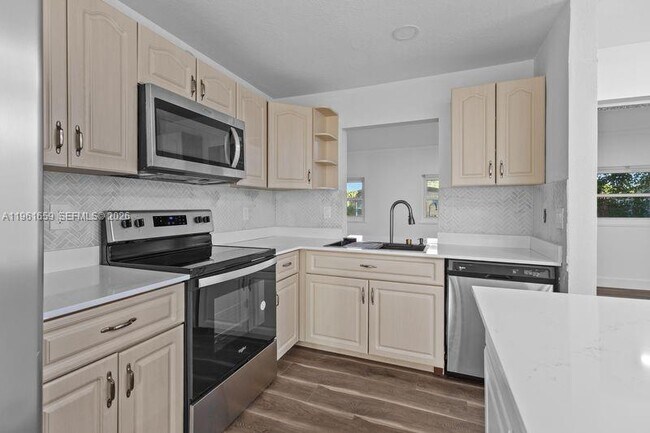 Building Photo - 256 NW 78th Ter