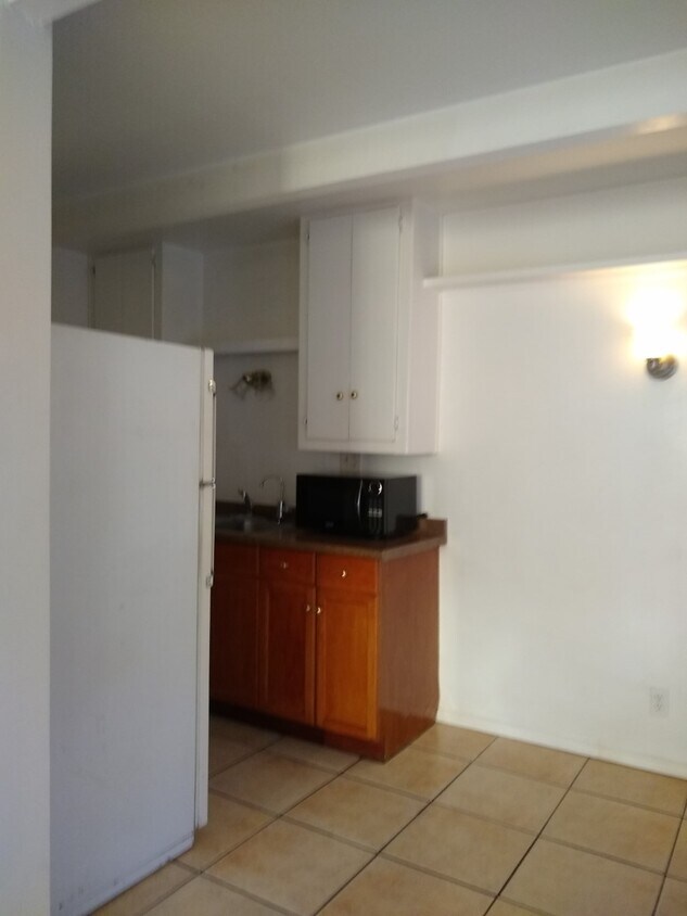 99 2 Bedroom Apartments for Rent in Culver City, CA Westside Rentals