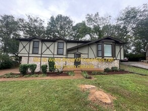 Building Photo - 905 Lenora Ct
