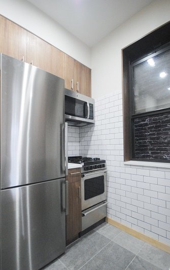 Building Photo - 122 Ludlow St