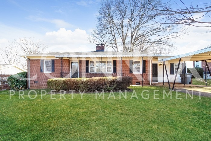 Primary Photo - Wonderful 4 bedroom 2.5 bathroom home