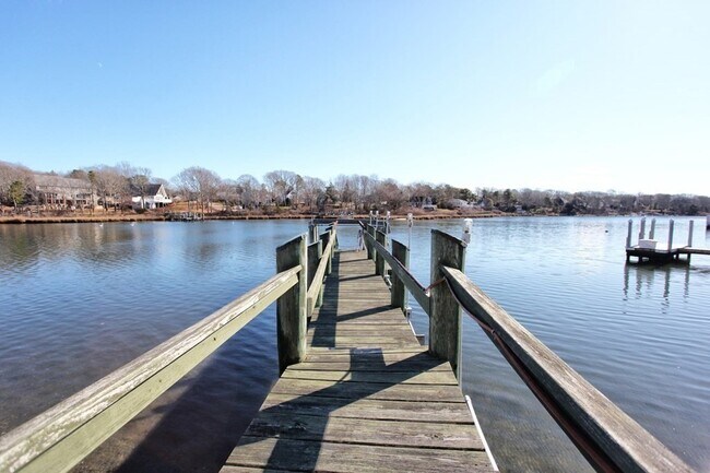 Foto del edificio - 174 Acapesket Rd