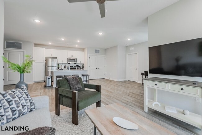 Foto del edificio - 5001 Willowgate Loop