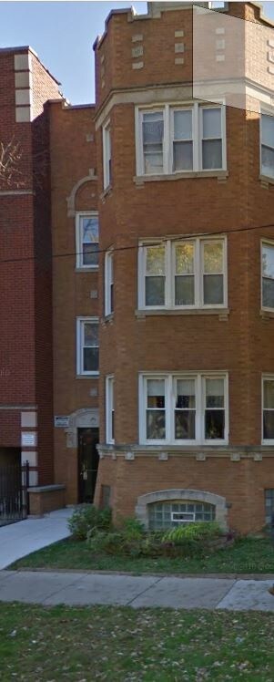 Primary Photo - 7815 S Cornell Ave