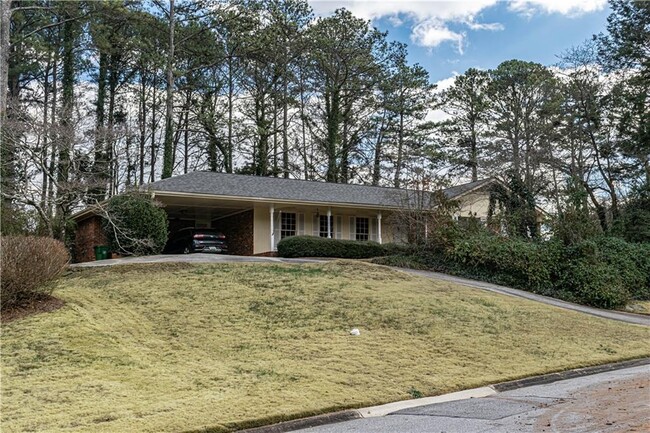 Foto del edificio - 2449 Midvale Ct