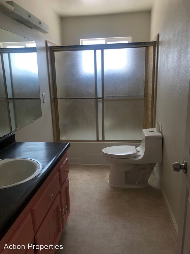 Building Photo - 5 br, 3 bath House - 4151 S. Shingle Rd