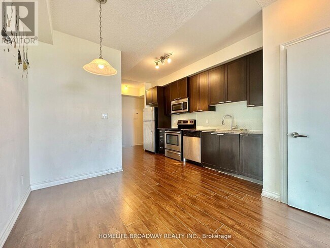 Building Photo - 1328 Birchmount Rd