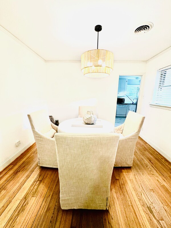 Foto del edificio - 4017 Osby Dr