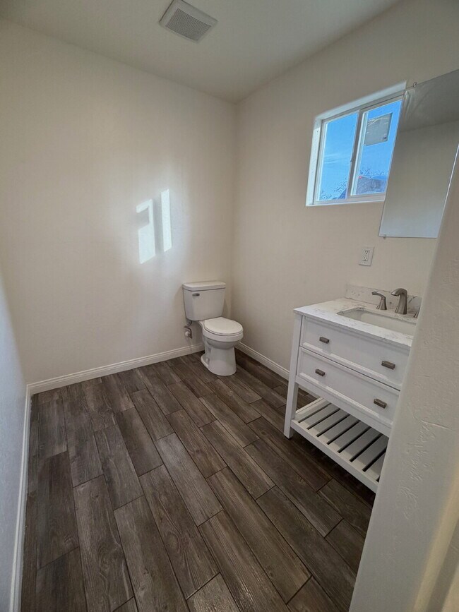 Foto del edificio - Modern Comfort Meets Everyday Style