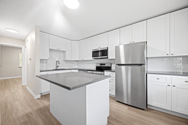 Building Photo - 1938 Spruce Street