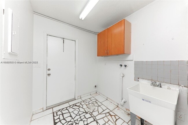 Foto del edificio - 3019 SW 68th Terrace