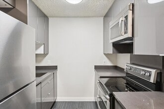Building Photo - 2707 Valmont Rd