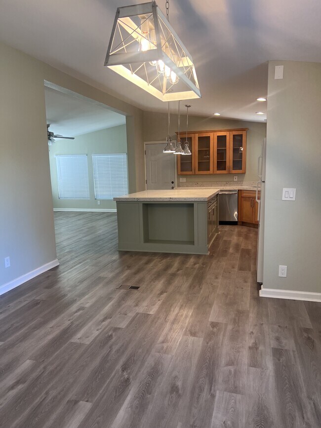 Foto del edificio - 5791 Turner Way