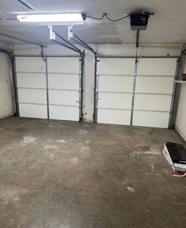 Foto del edificio - 957 Rustwood Dr