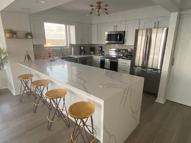 Foto del edificio - 1133 Ocean Shore Blvd