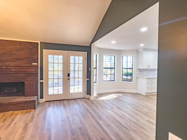 Foto del edificio - 4196 Hedgerow Ln