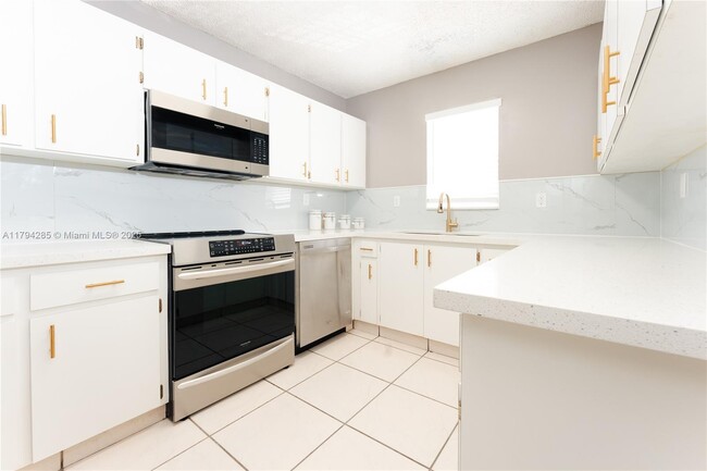 Foto del edificio - 452 SW 2nd St