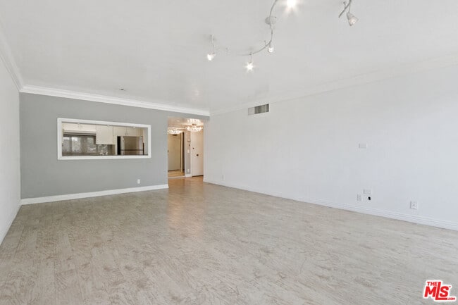 Building Photo - 10701 Wilshire Blvd
