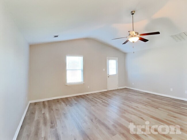 Foto del edificio - 3723 Burdette Wy.