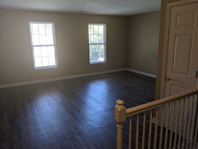 Foto del edificio - 1110 E Spring St