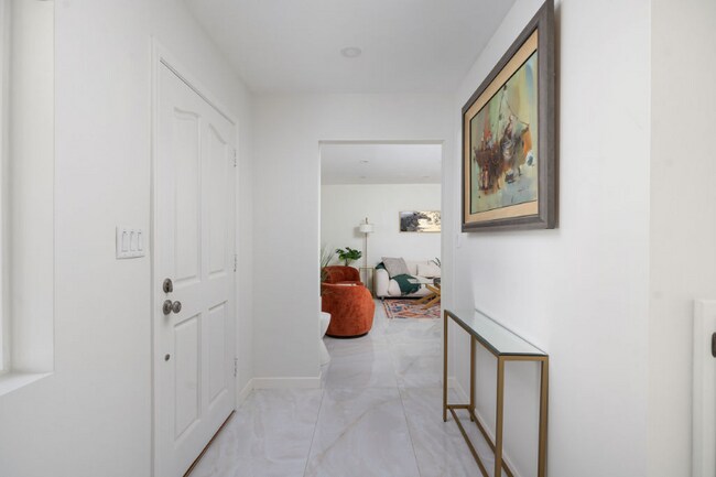 Foto del edificio - 6124 Juniper Rd