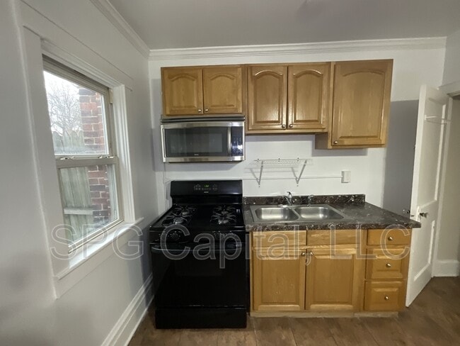 Foto del edificio - 2006 Holly St