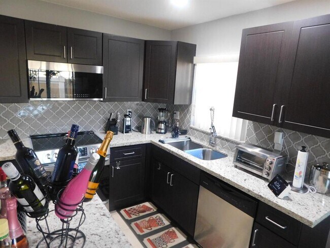 Foto del edificio - 2470 NW 99th Way