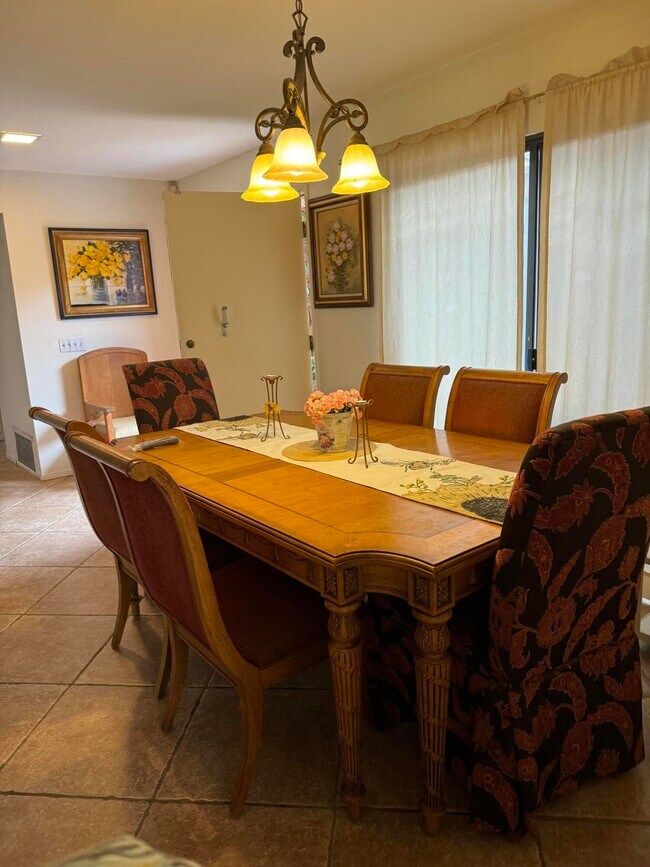 Foto del edificio - 69940 Los Cocos Ct