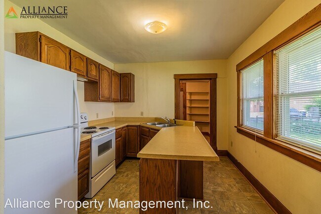Building Photo - 3 br, 1 bath House - 1226 Thurston St.