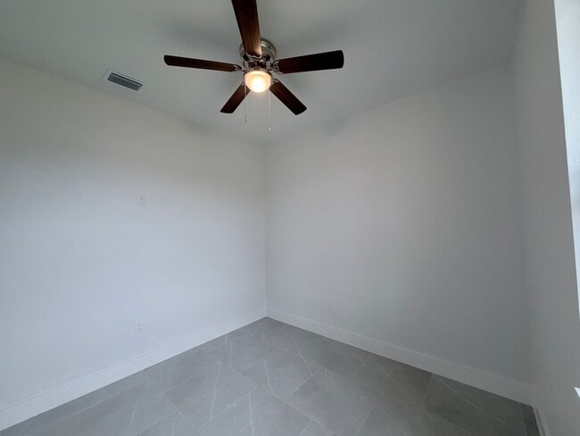 Foto del edificio - 4545-4547 28th St SW