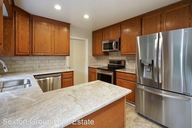 Foto del edificio - 3 br, 2 bath House - 209 Glorietta Blvd