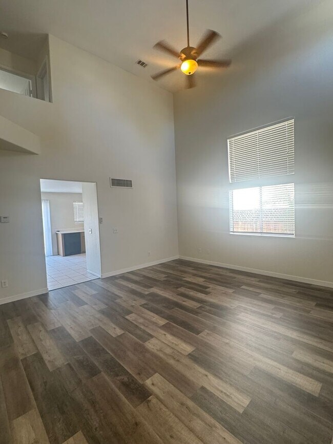 Building Photo - 7428 Jockey Ave