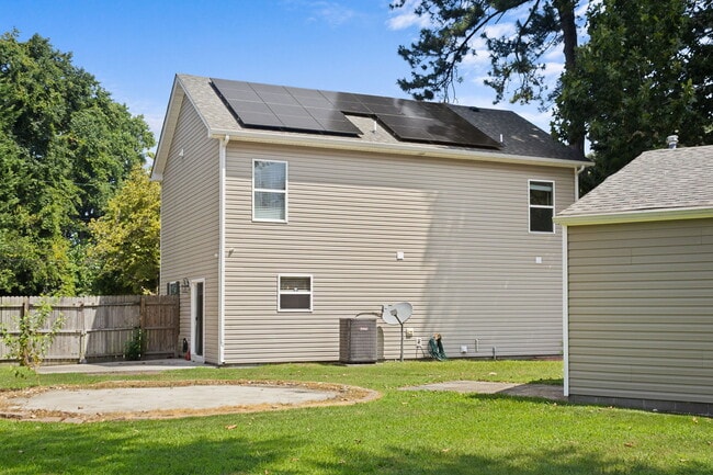 Building Photo - 513 Stockton Rd