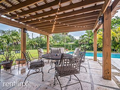 Foto del edificio - 3 br, 2 bath House - 7800 SW 96th St