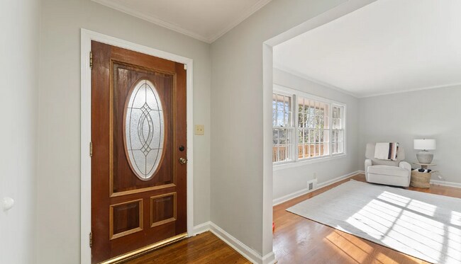 Foto del edificio - 388 Tall Oaks Dr NE