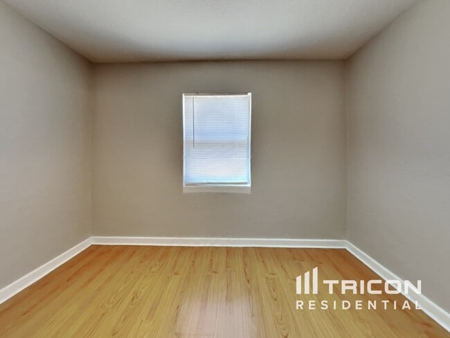 Building Photo - 612 Yelvington Avenue Clearwater FL