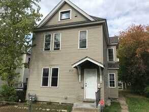Building Photo - 353 Lawson Ave E