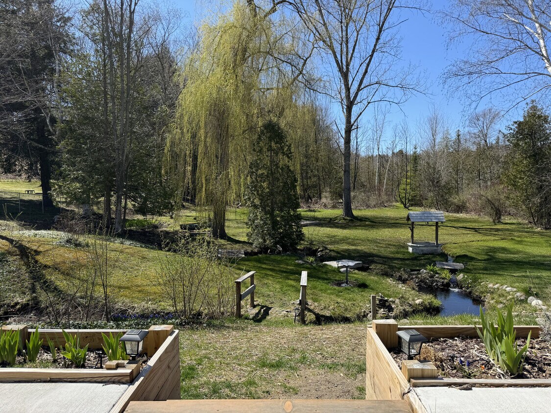 6238 S West Bay Shore Dr, Traverse City, MI 49684 Townhome Rentals in