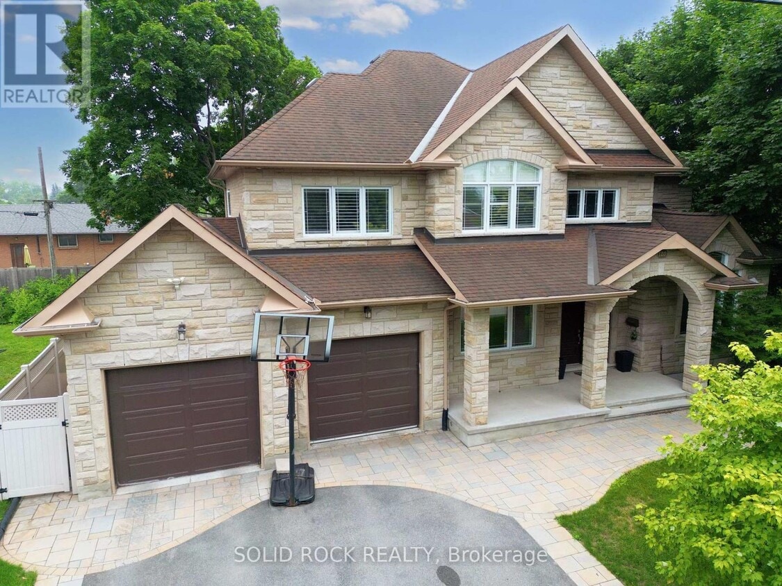 Photo principale - 120 Rossland Ave