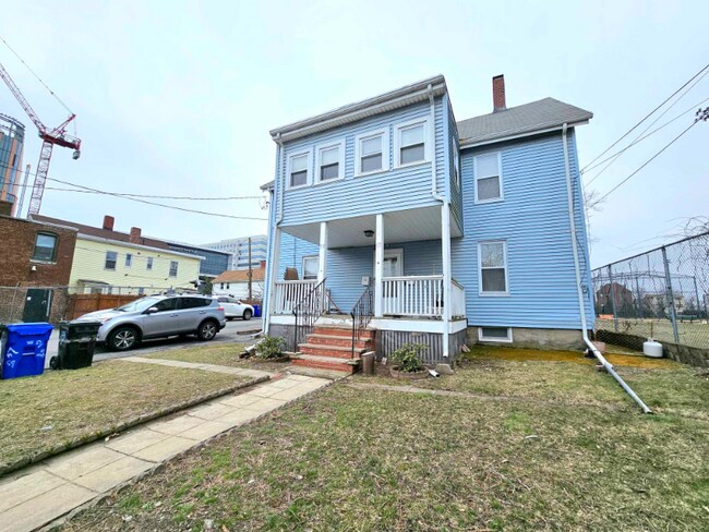 Building Photo - 57 Portsmouth St
