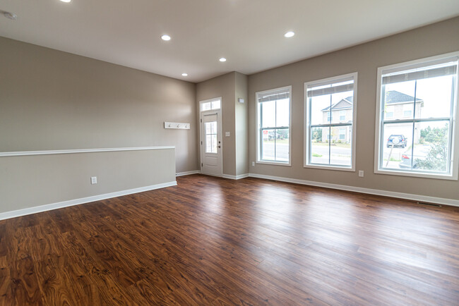 Building Photo - 40 Europa Way