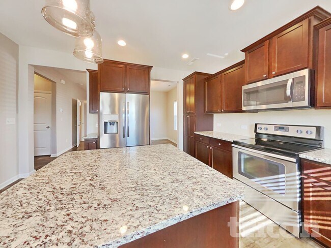 Foto del edificio - 116 Abel Peterson Dr