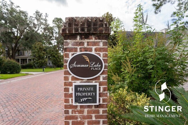 Foto del edificio - 43 Sommer Lake Dr