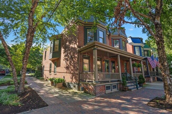 Foto del edificio - 1516 N Clayton St