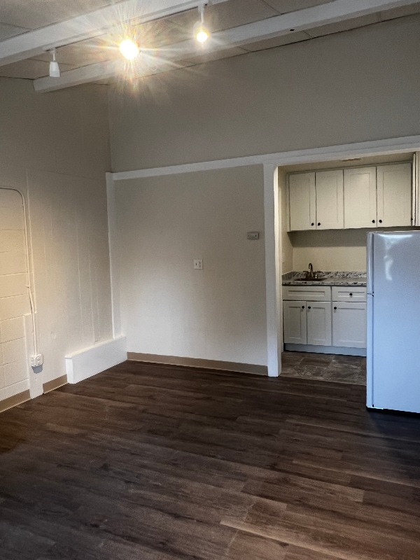 2024 Riverdale St Unit 12, West Springfield, MA 01089 Room for Rent