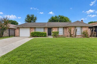 Building Photo - 946 Francitas Dr