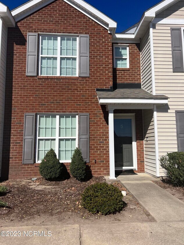 Primary Photo - 1320 Thomas Langston Rd